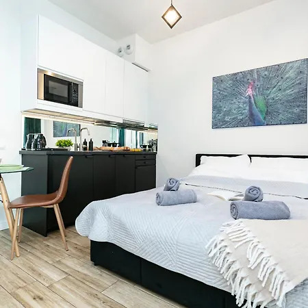 Апартаменты Chlodna 22a - Duzy Taras - Large Terrace - Bezplatny Parking - Free Parking - Better *