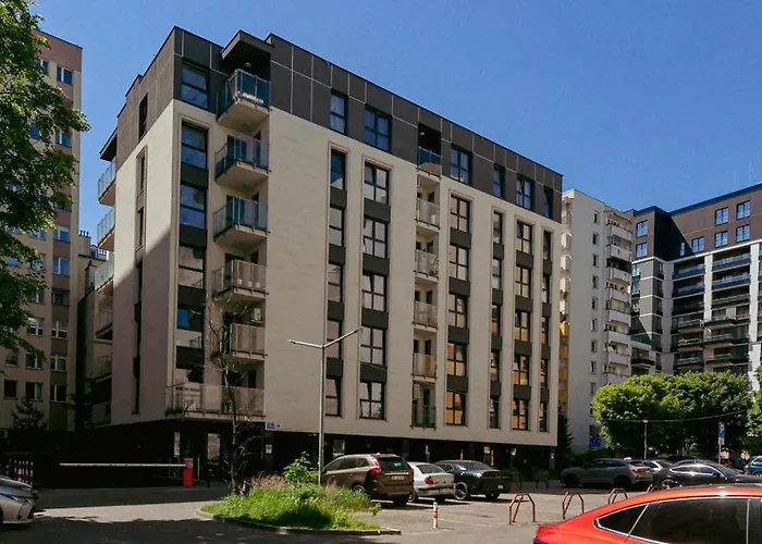 Chlodna 22a - Duzy Taras - Large Terrace - Bezplatny Parking - Free Parking - Better Warszawa